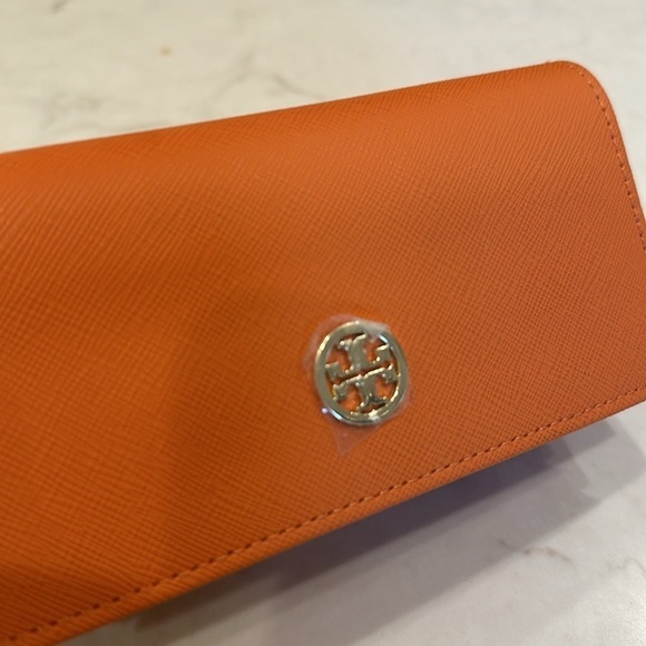 Tory Burch Orange Sunglasses Case Gold Logo NWOT - Picture 2 of 7